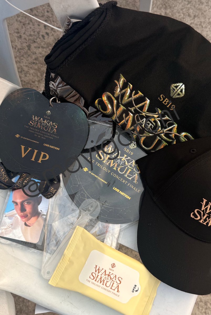 mayi.bebeberry (IA) 🍎❄️ tweet media