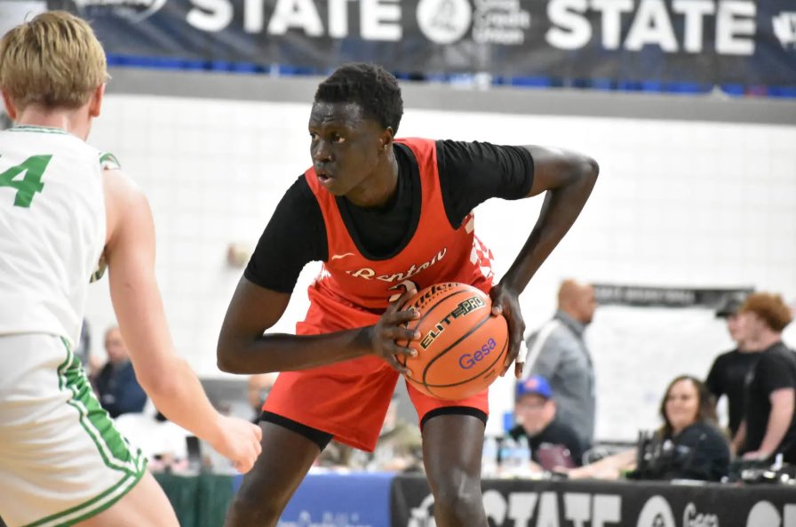 btmbasketball's tweet photo. PLAYER COMMITMENT 🇺🇸

Our thirtieth USA Select player commitment for The London Showcase '26 tour - 6'5 C/O '27 Wing Sudan Luok from Renton HS, Washington.

#TheLondonShowcase https://t.co/hxJ0HLfxVm