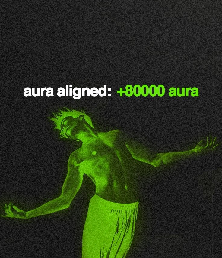 aura tweet media