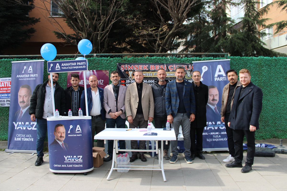 Anahtar Parti Tuzla İlçe Başkanlığı olarak bugün Aydınlı Mahallemizde kurduğumuz standımızla sahadaydık!

Coşkumuz yüksek, inancımız tam, enerjimiz her zamanki gibi güçlüydü. Vatandaşlarımızla birebir temas kurarak hem partimizin vizyonunu anlattık hem de kıymetli görüş ve