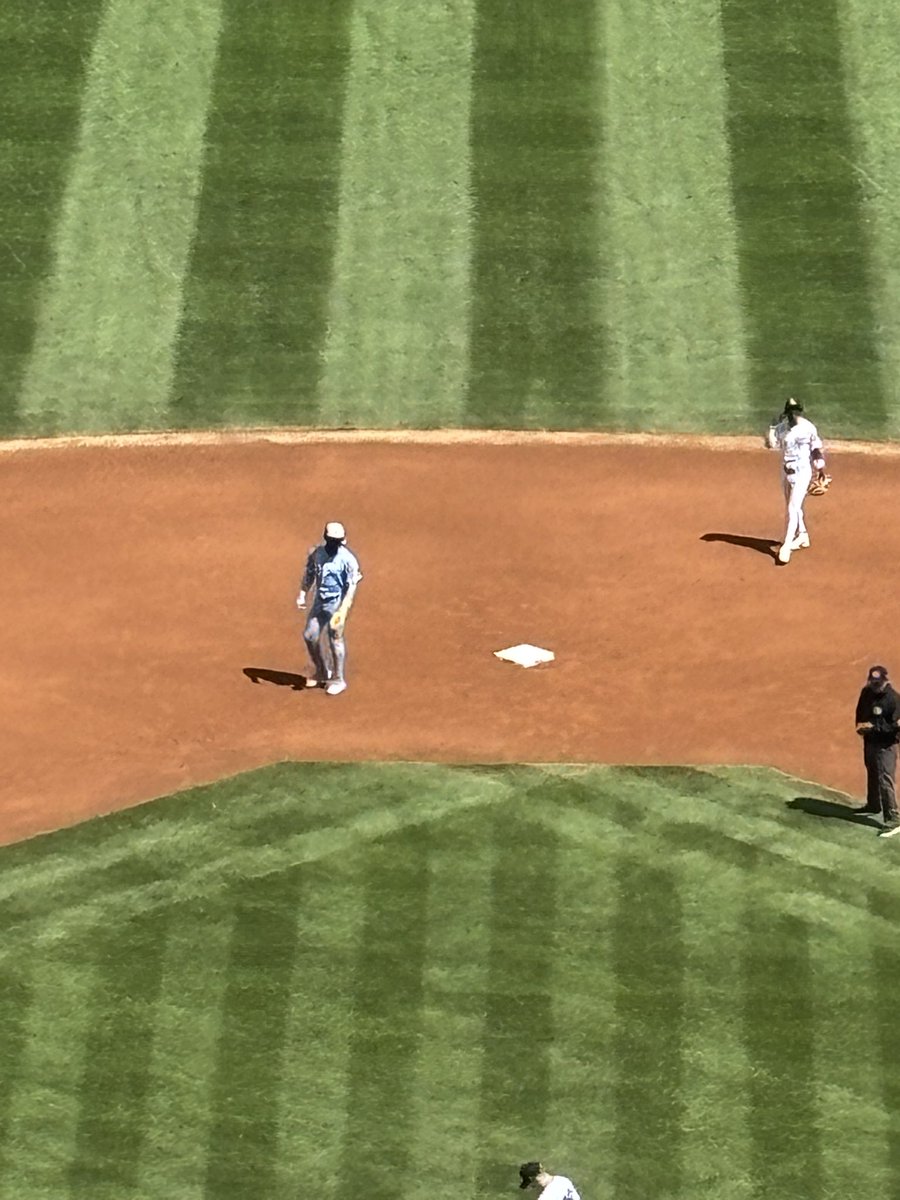 KingcougarMike's tweet image. ⚾️9️⃣9️⃣9️⃣2️⃣@eddiesofficials @JohnnyKamen @johnnysfgiants @SchwartzSports @DavePolaski @OrioleRich @Always_Yangry @AJsTeams @_RF30 @velcrobaby #MLB 23 #FountainsUp #RepBx w @dahrenstorff @QuarterRico @gilligan80 @royaltytoursusa MikeAbrams