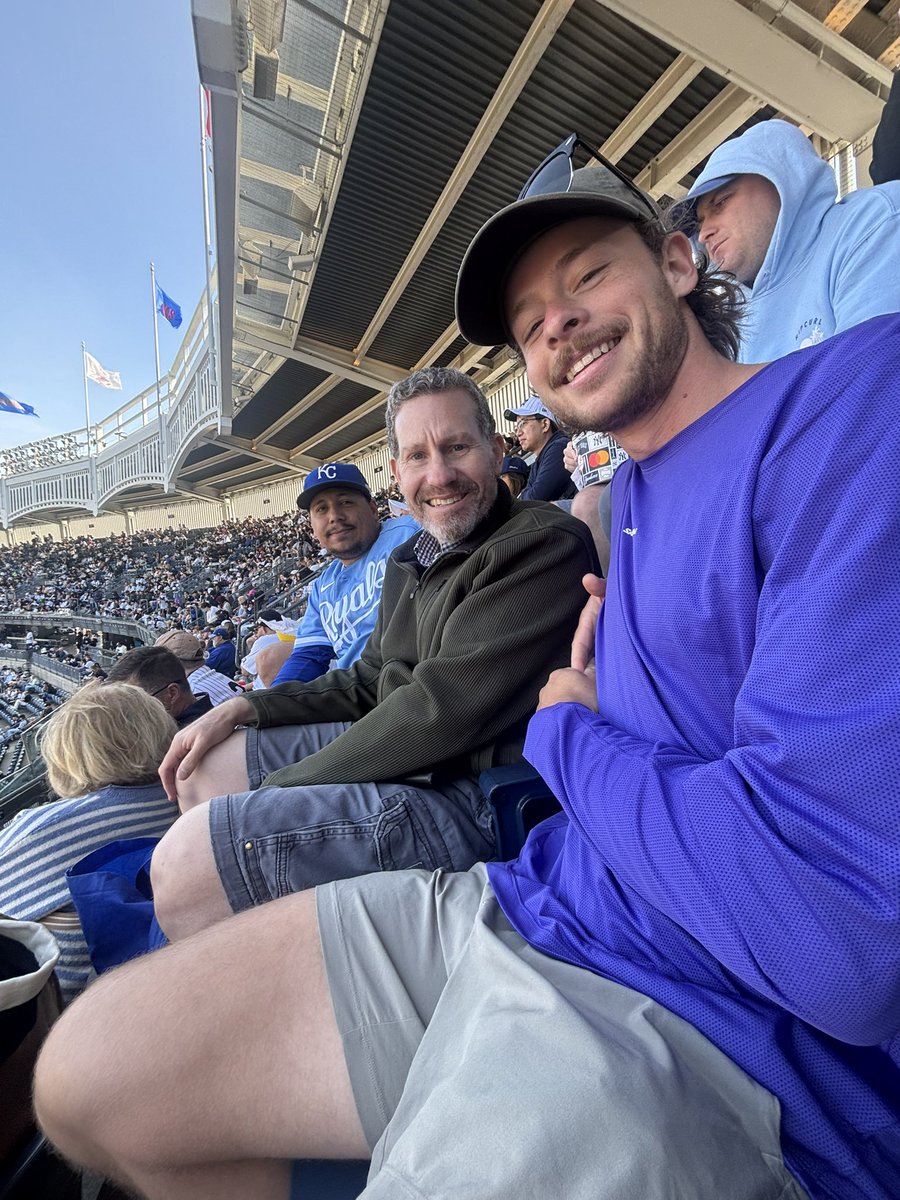 KingcougarMike's tweet image. ⚾️9️⃣9️⃣9️⃣2️⃣@eddiesofficials @JohnnyKamen @johnnysfgiants @SchwartzSports @DavePolaski @OrioleRich @Always_Yangry @AJsTeams @_RF30 @velcrobaby #MLB 23 #FountainsUp #RepBx w @dahrenstorff @QuarterRico @gilligan80 @royaltytoursusa MikeAbrams