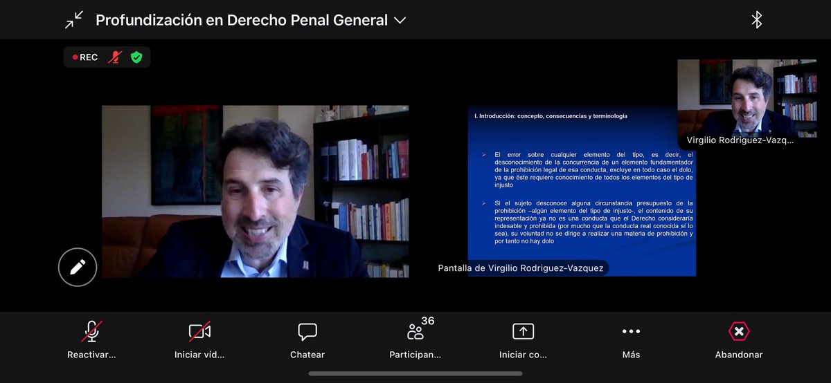 DavidGama11's tweet photo. Gran clase de «error de tipo» con el Dr. Virgilio Rodríguez Vásquez de la @uvigo en el marco de la Maestría en Derecho Penal @CarraraUniandes @ricposadam @UniandesDerecho https://t.co/KPRinrrW8a