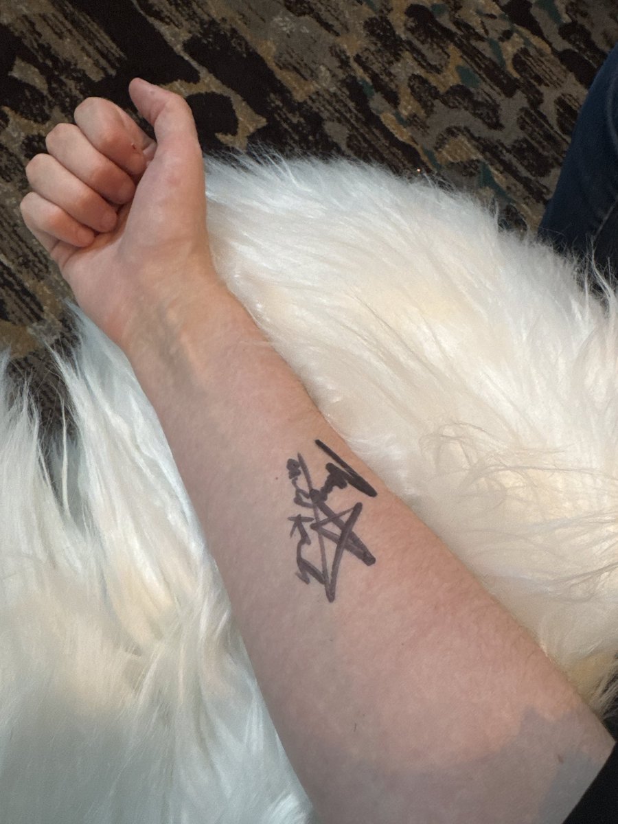 not parap tweet media