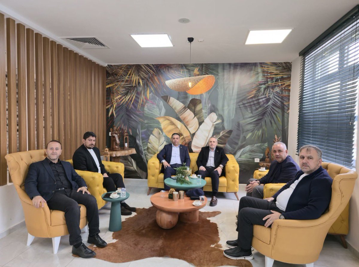 usezginer's tweet photo. Akparti İstanbul İl Spor Komisyon Başkanlığı olarak güzel ilçemiz Şile’de İlçe başkanımız, şile spor komisyon başkanımız ve ilçe spor müdürlüğümüz ile güzel istişarelerde bulunduk. https://t.co/cHgSVZgzvU