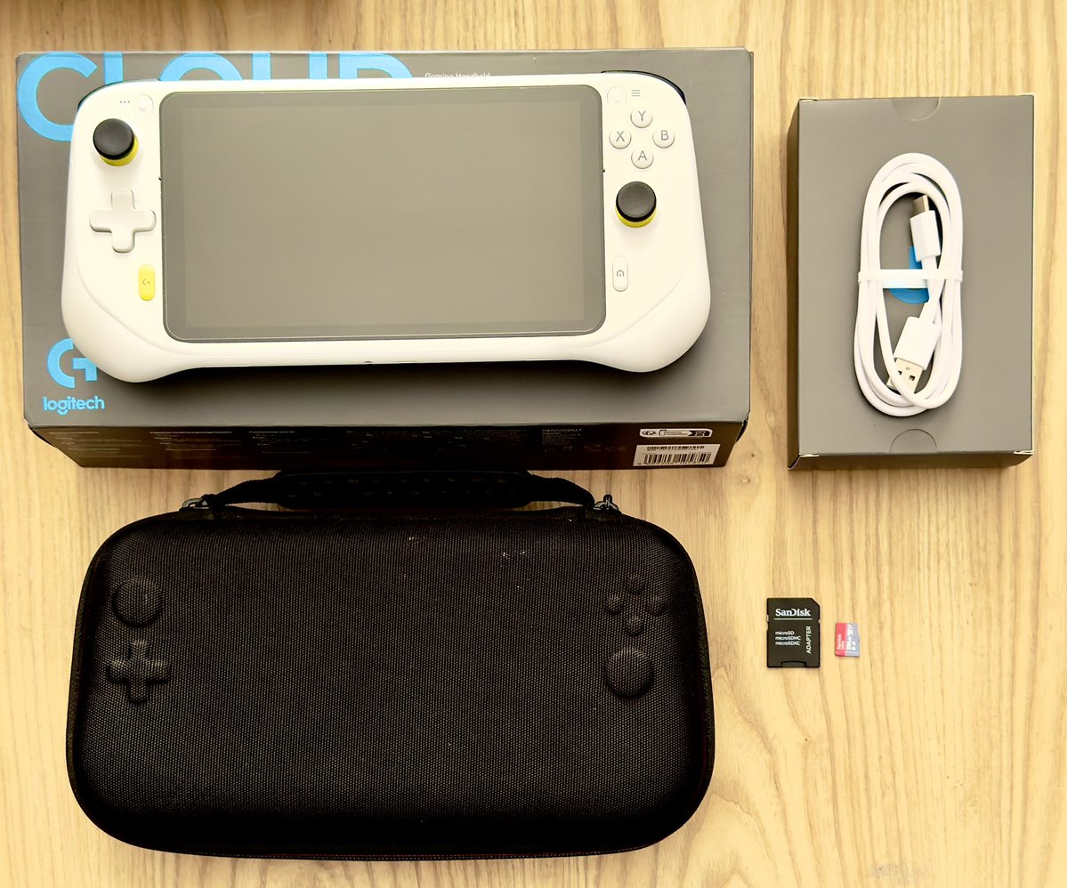 Retrographiks88's tweet image. Dispo pour les fans de Cloud Gaming et de rétro. 

Infos et tarifs et DM 😉👍🏻

#cloudgaming #logitech #retrogaming