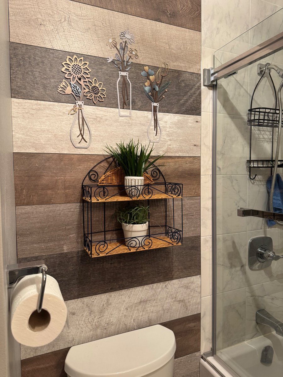 "Princess" Brenda Brown- Now at the "Garden House" tweet media