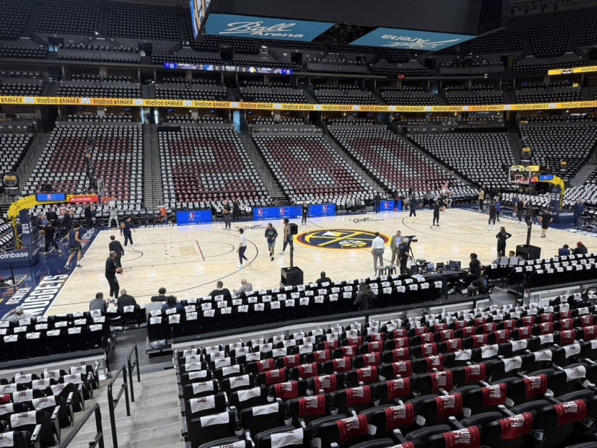 BrickCenter tweet media