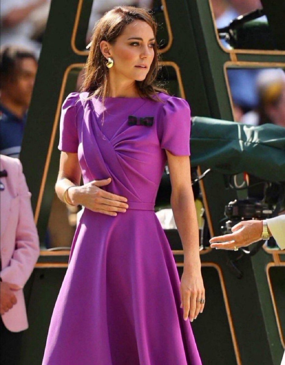 Mofoman360's tweet image. Do you like HRH The Princess of Wales and think she is going to be a wonderful Queen 
#PrincessOfWales