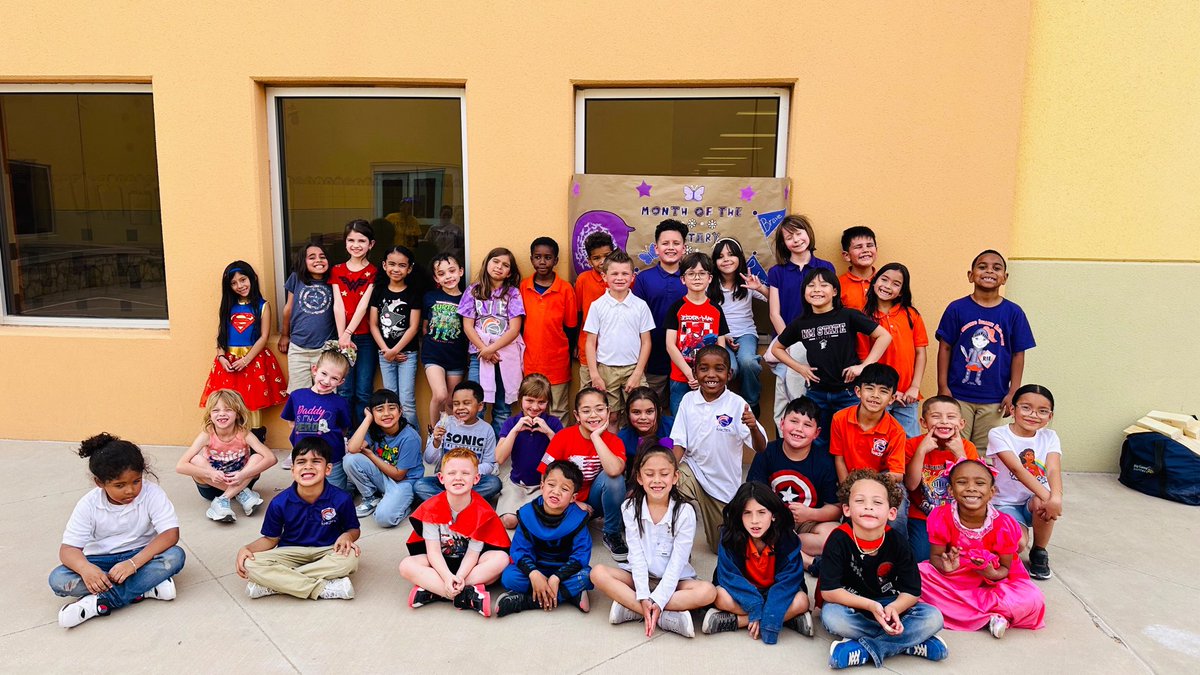 Ituarte_ES's tweet image. In honor of the Month of the Military Child, we proudly celebrated our incredible military connected students. Your strength and resilience inspire us every day.  We are honored to have you as part of our Knight family 💜🧡 #EveryKnightLevelsUp #GameOn