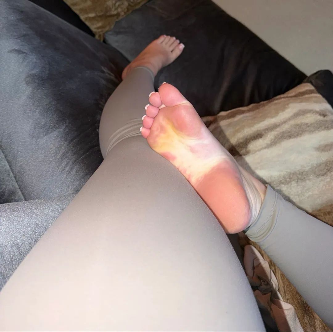 piesdios's tweet photo. Pero que lindos💖💖💖😍🔥
.
.
.
.
.
.
#fypシ゚viralシ #lifestyle #facebookviral #fblifestyles #feetdaily #fy #goodvibes #pies #usa #facebookpost https://t.co/Kw5aMG1wsZ