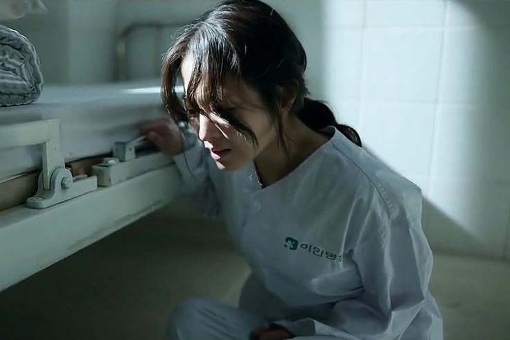 Power on Cuarteto: #Unadosisdiariadesol , serie protagonizada por Park Bo-young M; Una verdadera joya en #Netflix que aborda la salud mental , acá te dejo las razones de por que verla
poweroncuarteto.blogspot.com/2026/04/una-do…