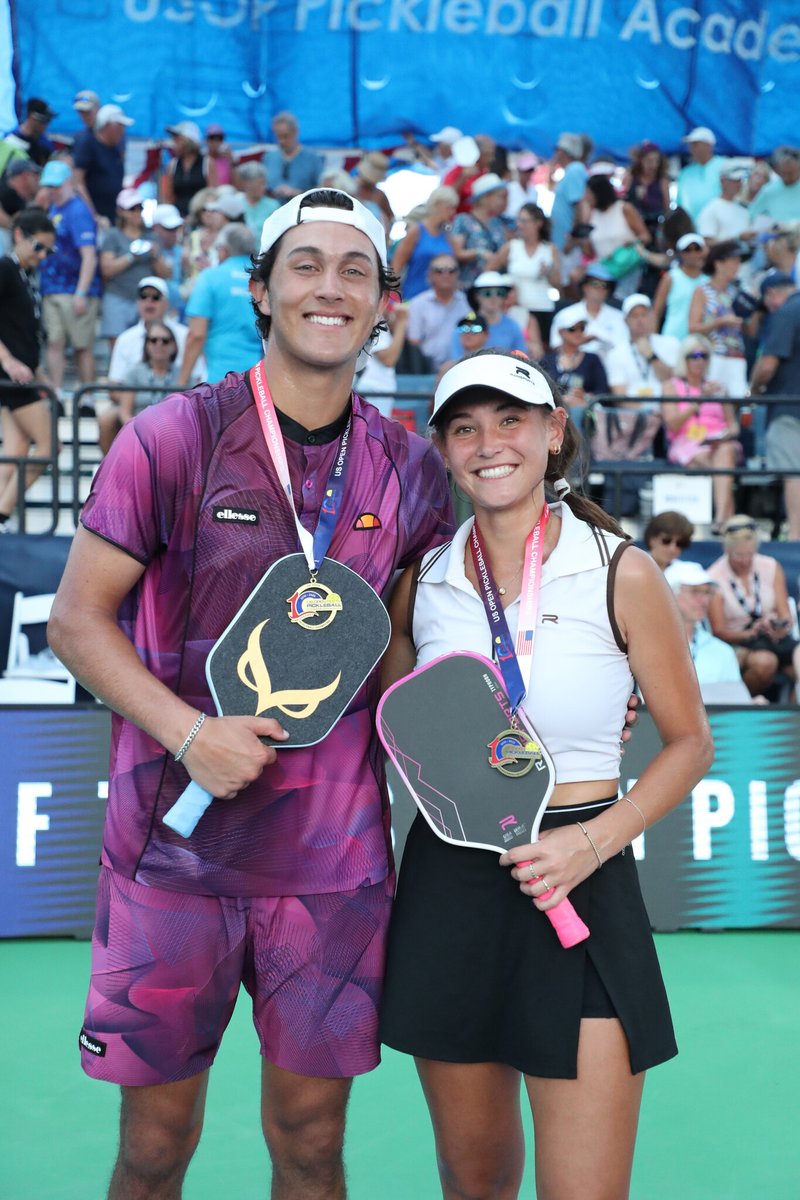 usopenpicklebal's tweet image. A taste of victory on Championship Saturday so far 🥇🔥

#usopenpickleball #championshipsaturday #winnerscircle #gameday #usop2026