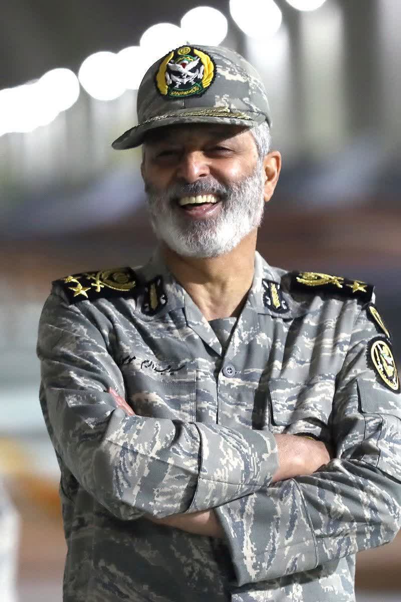 shahidmediaa's tweet photo. در روز ارتش با صلوات یادی کنیم از سردار شهید سیدعبدالرحیم موسوی... https://t.co/e8AV1DhTOB