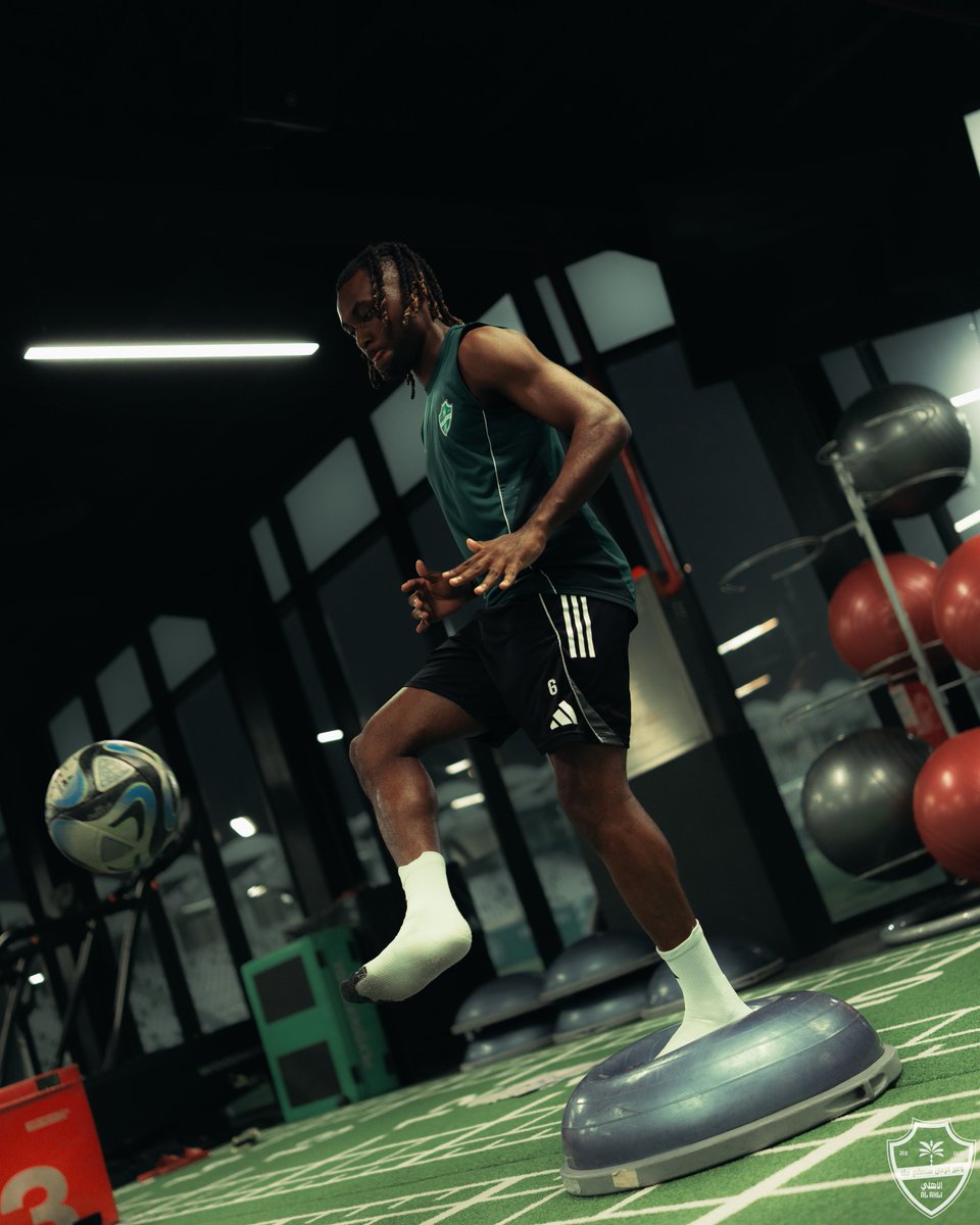 النادي الأهلي السعودي tweet media