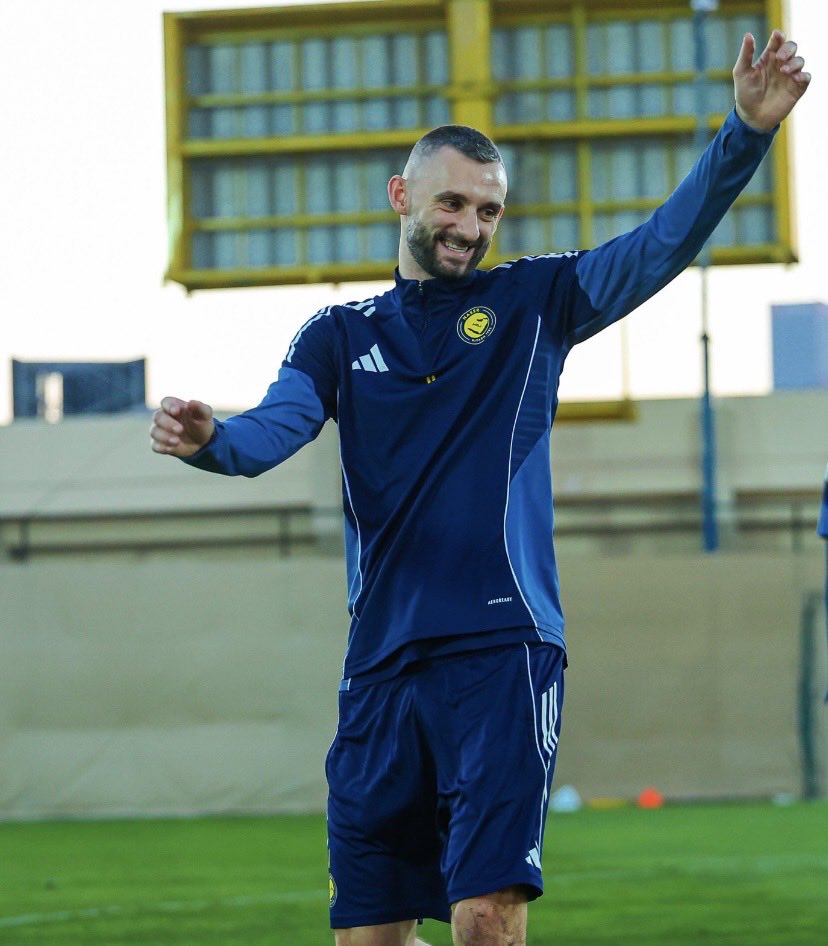 روان tweet media