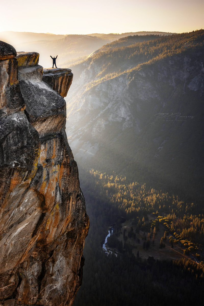 SiKImagery's tweet image. Keeping up with my Ninja’s #birthday…here’s another shot of her, this time in #Yosemite, standing at the edge of a #cliff!! I was so nervous with her walking around out there. She wasn’t at ALL!! When it comes to heights, she’s so much more #brave than I am. lol
Anyways…happy