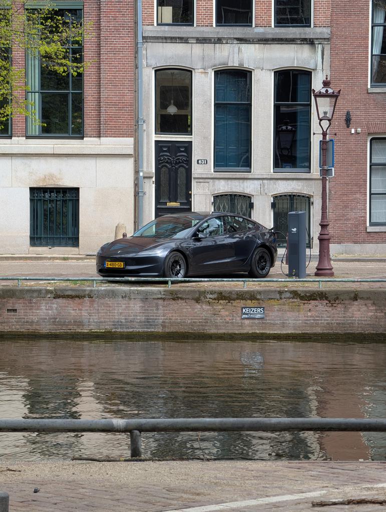 robot*irl tweet media