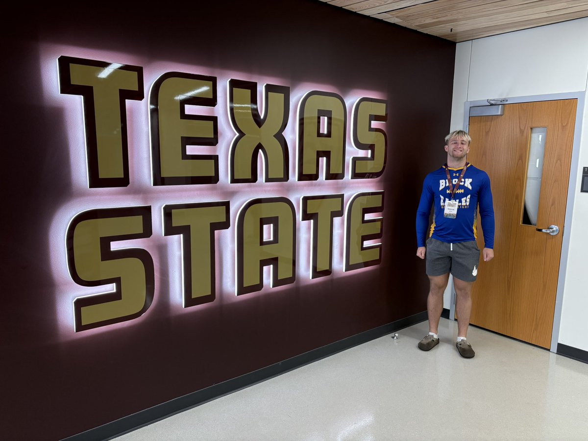 DavisLee1111's tweet photo. Thank you @CoachWillBryant for having me out to a practice! Had a great time and can’t wait for what’s next! 
@CoachN_4Christ @RecruitBrockFB @Recruit_DFW @RockPerkins52 @BChristenson_OC @TXSTATEFOOTBALL https://t.co/518aDRESny