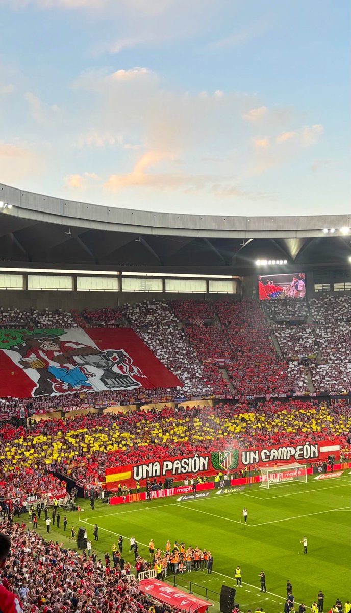 Atlético fans tweet media