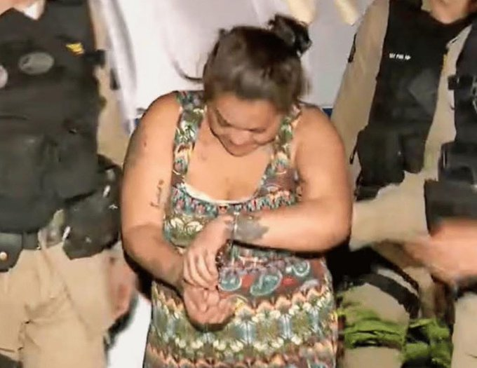 Una madre brasileña que mató a su novio y le cortó los genitales por violar a su hija ha sido absuelta de cargos por asesinato.