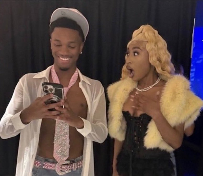 poppy 🦋 tweet media