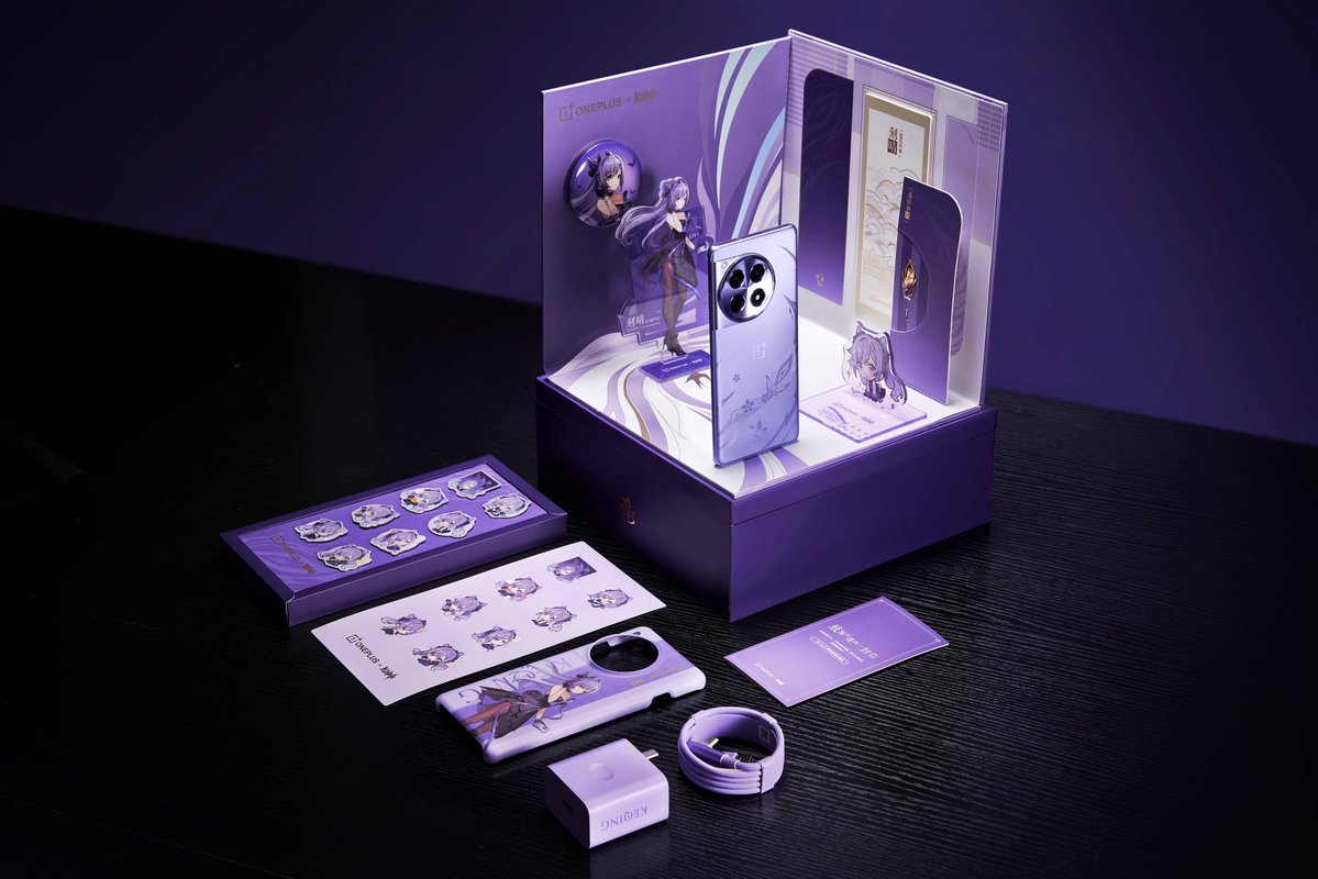 helianeamorwolfgram tweet media