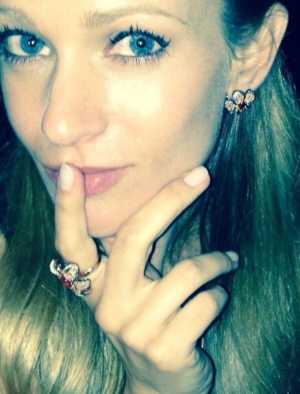 sebpughstan's tweet image. my first #og girl crush🤭🥰