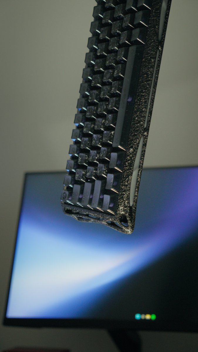 petouxtou's tweet image. Gravastar V60 Pro Cyber Frost edition

Review tiktok.com/@petouxtou/vid…

#keyboard #gravastar #gamingsetup #gamingkeyboard #halleffect #gaming #setup