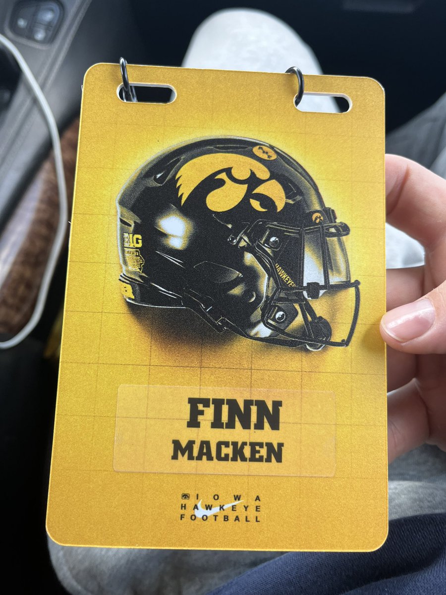Finn_Macken1's tweet photo. Thank you @HawkeyeFootball for the great hospitality. The Spring practice was filled with tons of live reps and great energy. The experience at Kinnick Stadium was an awesome atmosphere.@ScottSouthmayd @CoachBudmayr @CoachVandeMerkt  @OJW_Scouting @PrepRedzoneMN @CoachErdmann https://t.co/Hhn9GYif0n
