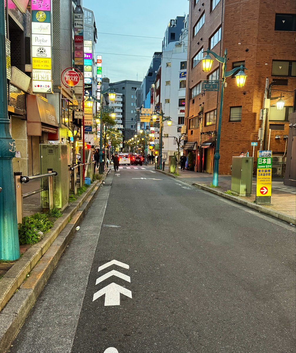 ヒ デ tweet media