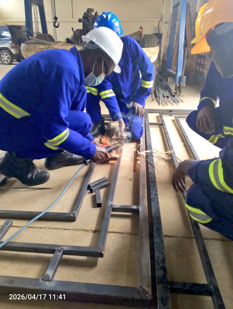 rechnaki's tweet image. Juggling hands-on projects and final semester exams at UVTAB.  
The pressure is real, but so is the progress. One task, one deadline, one paper at a time. We keep moving.  
#GoldenPosts #Educ_SportsUg #StudentLife #FinalSemester #StayFocused