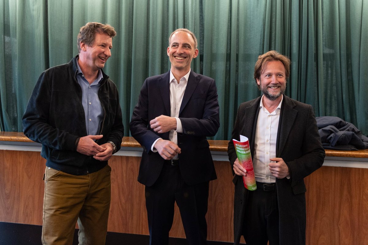 Jon De Lorraine tweet media