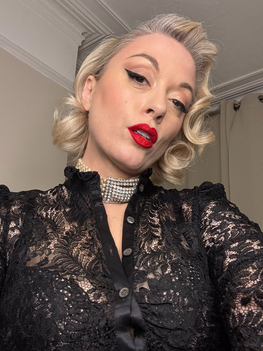 Divine Epiphany tweet media