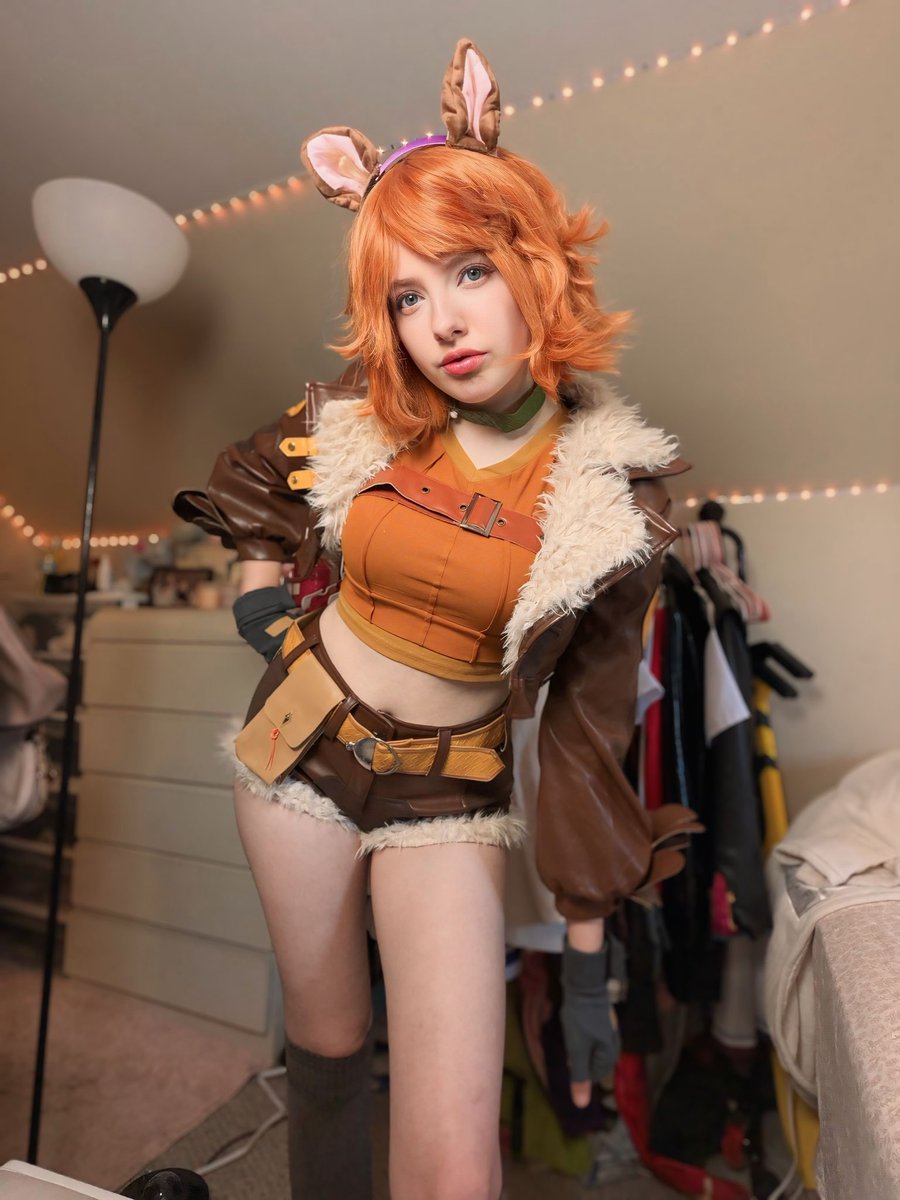 cosbunsx's tweet photo. squirrel girl from marvel rivals #cosplay #cosplaygirl #marvelrivals #squirrelgirl https://t.co/jI8DlIJRo7