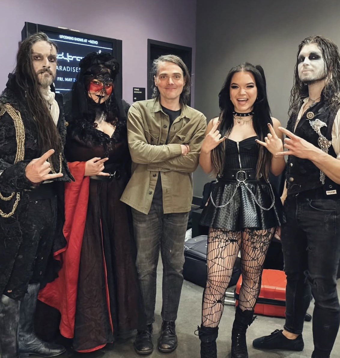 avery 🗡️ ieroween tweet media