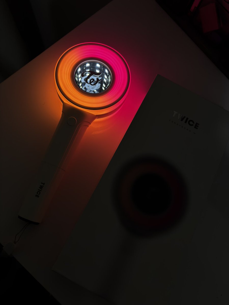 ؘlica vai ver o bts tweet media