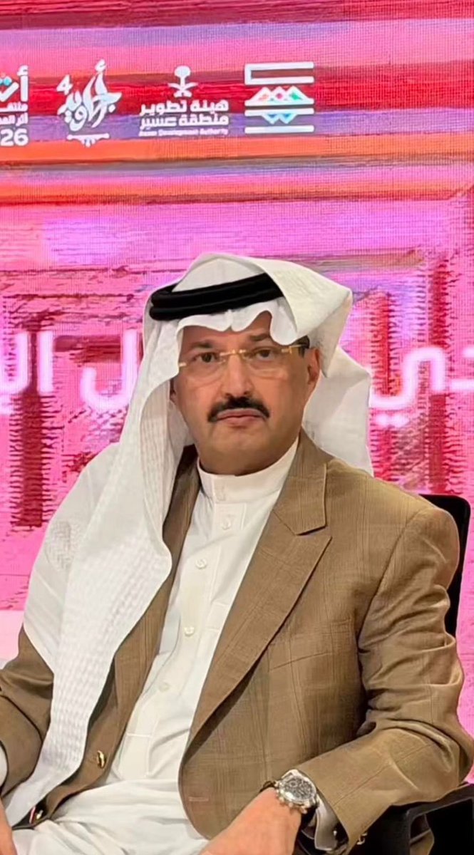 هذا الرجل فجر طاقات الشباب في منطقة عسير وذلك من خلال مبادرة #أجاويد .
شكراً من قلب كل جنوبي يا سمو الأمير تركي بن طلال 🌹

<a href="/barrrag/">محمد العلياني</a>