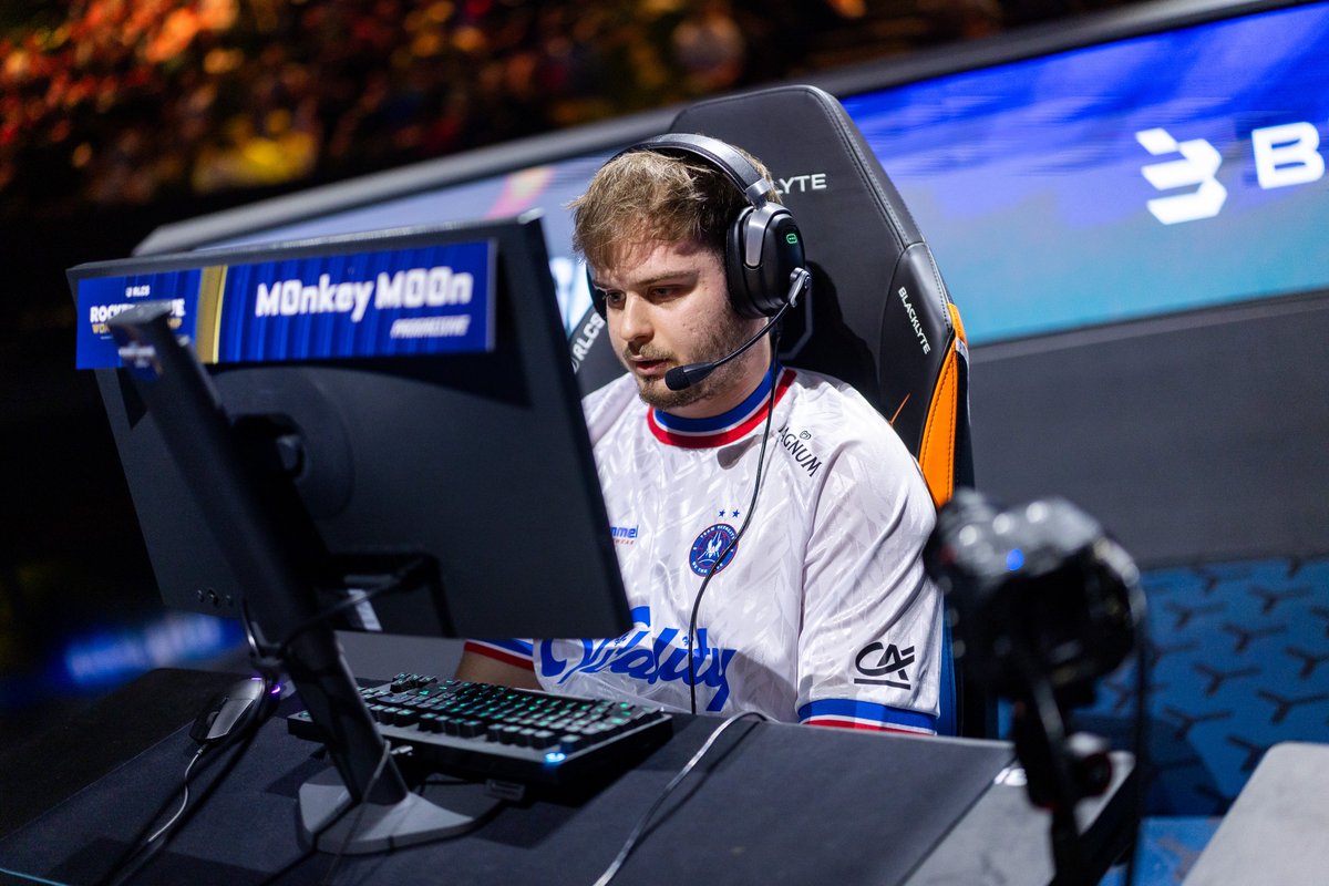 geecee ♡ tweet media