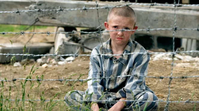 pastichehomage's tweet image. Regarding #BondiBeach and #Markle's ABOMINABLE clothes #merching at a place of #Jewish slaughter? Is her chosen striped shirt a coincidence? She is either utterly #evil or totally #idiotic. 

@KensingtonRoyal &amp;amp; @RoyalFamily Do you SEE this?