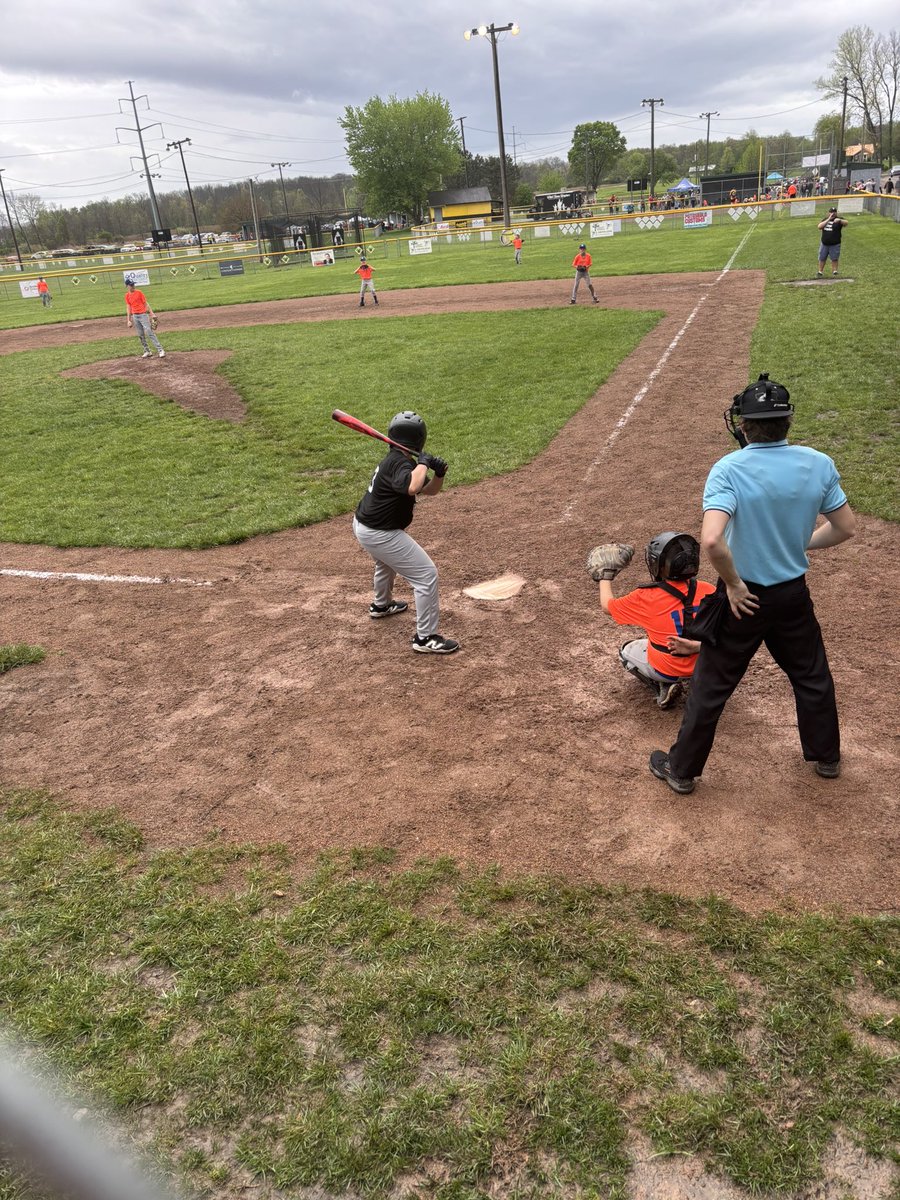 Coachcalexander's tweet image. Long day of youth sports and wouldn’t trade it for anything! Got a little wet but that’s ok. #dadlife