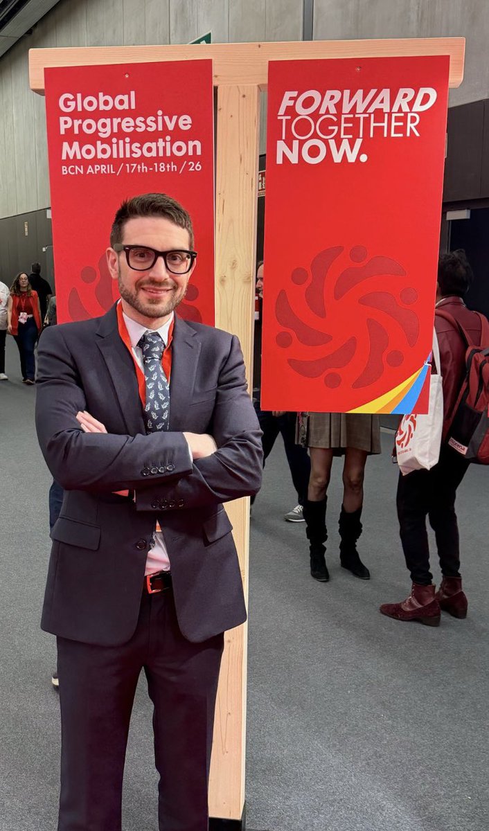 emiliotgonzalez's tweet image. Socialists and narco-Presidents from #Uruguay, #Mexico, #Colombia, #Brazil and a US @TheDemocrats Senator gather at a leftist festival of anti-@POTUS, anti-US, pro-#Iran, pro-#Cuba pro-#China comrades.

Co-hosted by #Spain’s Sanchez, Soros Jr. &amp;amp; the Party of European Socialists.