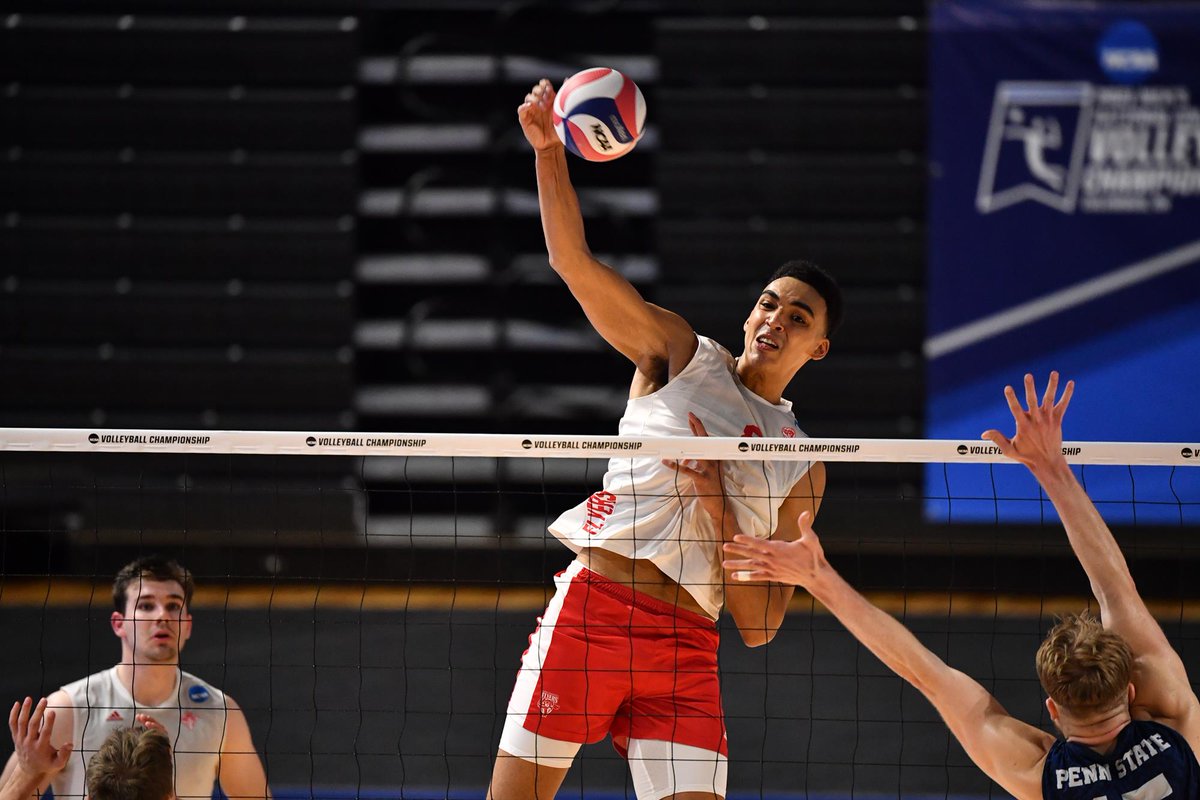 LewisMVBall's tweet photo. NUMBERS TO KNOW: 

With his six total blocks yesterday against Lindenwood, Shawn Baggs Jr. is now the first Flyer since Tyler Mitchem (2022) to have 100 total blocks in a year!

#FlyAsOne | @MIVAVolleyball https://t.co/Xvq8p49oME