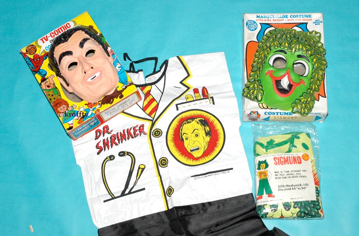 hauntorama's tweet image. With the recent passing of Sid Krofft (July 30, 1929 – April 10, 2026), here’s a sampling of Halloween costumes from way back. Did you watch the shows? Did you wear one of these costumes back in the day? Source: Plaidstallions. 
#Krofft #Halloween #HorrorFamily