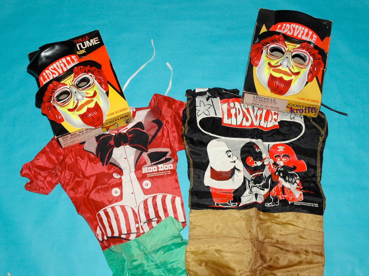 hauntorama's tweet image. With the recent passing of Sid Krofft (July 30, 1929 – April 10, 2026), here’s a sampling of Halloween costumes from way back. Did you watch the shows? Did you wear one of these costumes back in the day? Source: Plaidstallions. 
#Krofft #Halloween #HorrorFamily