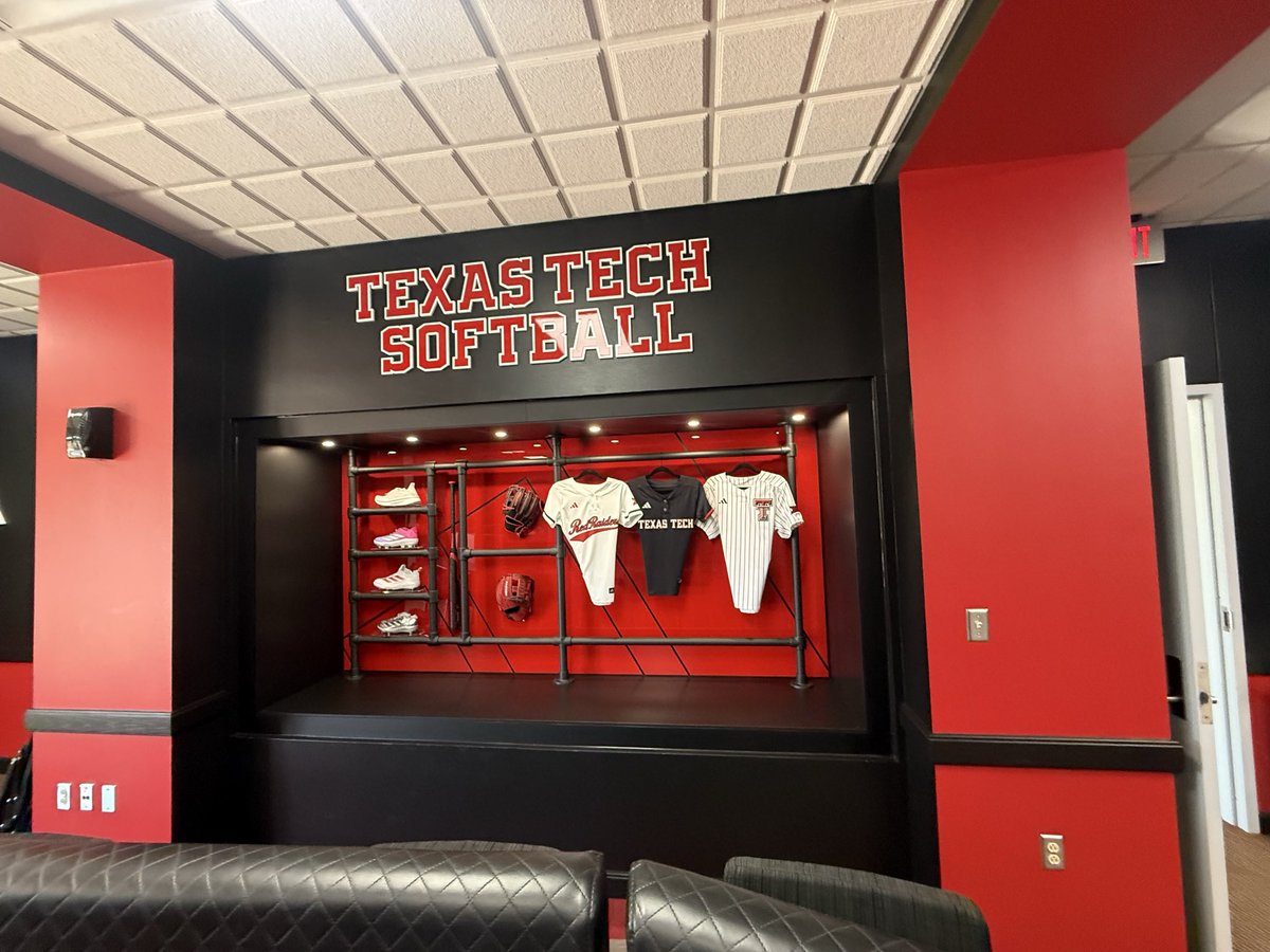 alexalaroche_28's tweet image. Texas Tech camp today. @TexasTechSB @CanadyNijaree #softball #fastpitch @18UTXGloryRWB @Gosset41