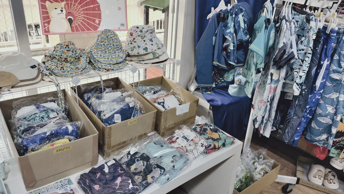 animalgoods_os's tweet image. #大洗 の #潮干狩り シーズンが始まりました！😆
当店では #海パン🩳#子供用水着🩱#タオル #サンダル🩴など販売しています☺️
今年から、要望の多かった #ラッシュガード🧥👖#マリンシューズ🥿も種類多めに取り扱い始めました☺️
気軽に大洗に来て潮干狩り #海遊び を楽しんでください!😆
#磯遊び #茨城