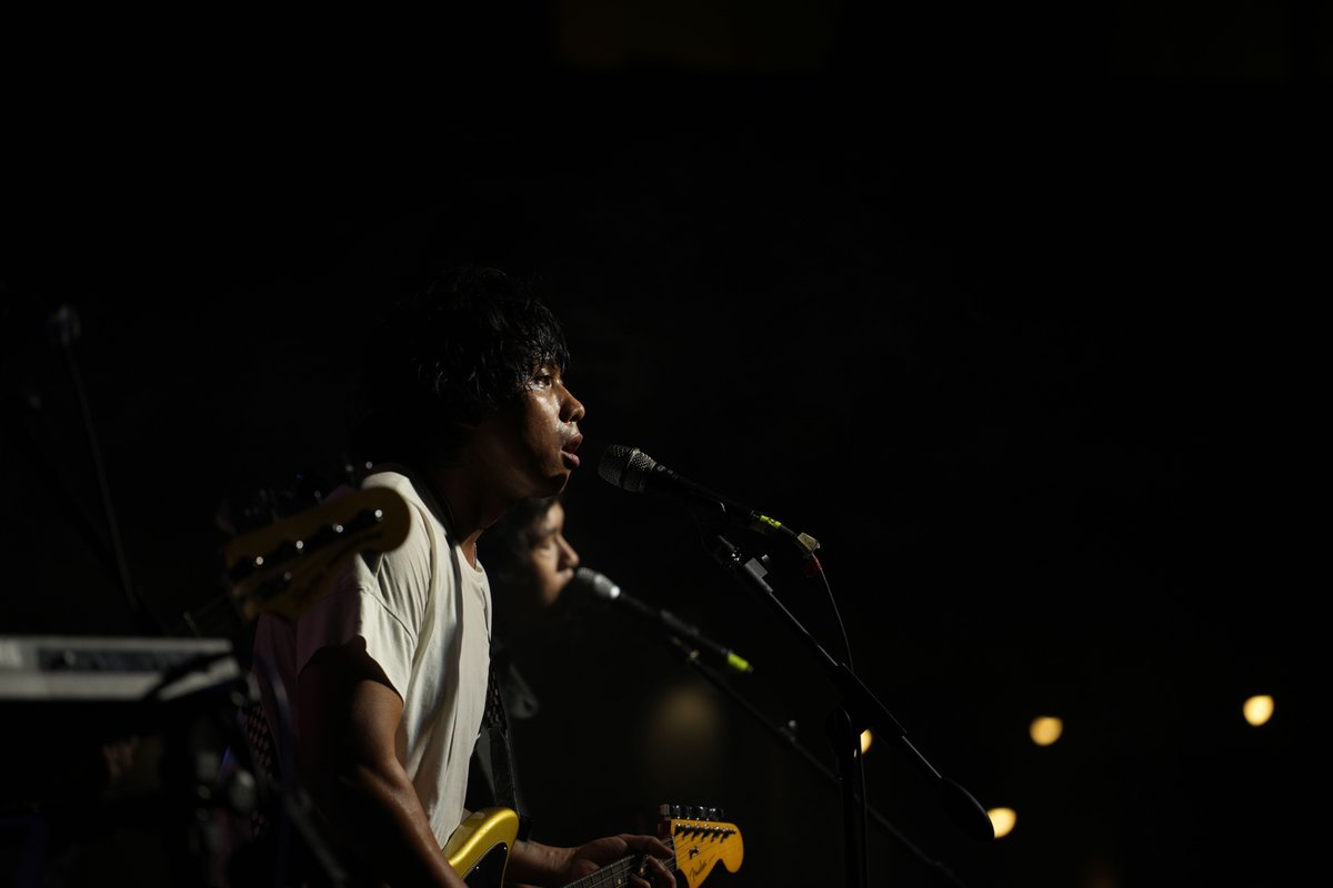 interaksyon's tweet photo. @santosgrldn ‘IKAW LANG ANG GUSTO KONG KAUSAP’ 📞🎶

Alternative rock band One Click Straight rocked the crowd with songs like “Telepono” and “BROke” during the 2nd Day of “All of the Noise” 2026. #AOTN2026

📸 Interaksyon/EC Toledo &amp; @santosgrldn https://t.co/fMzAYh6FZg