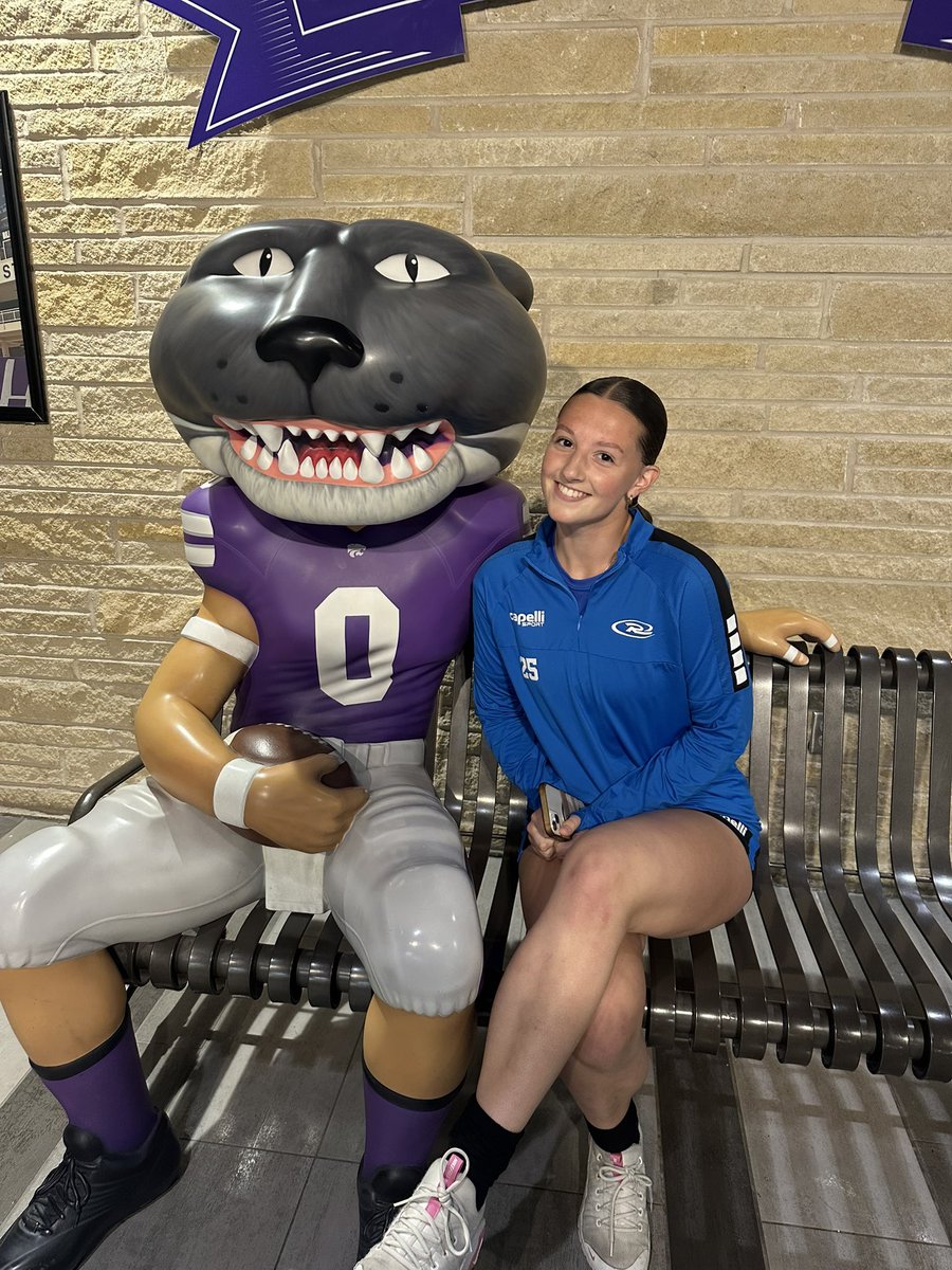 LivOwens25's tweet image. Thank you @colleen__corbin, @julie__mcclure &amp;amp; @KStateSoc for inviting me to your amazing prospect ID camp! Had such a great time working with @MaddieSibbing, @gracepilling1 &amp;amp; the rest of the team/coaching staff! Your facilities are so impressive! #BeatYesterday #recruitingjourney