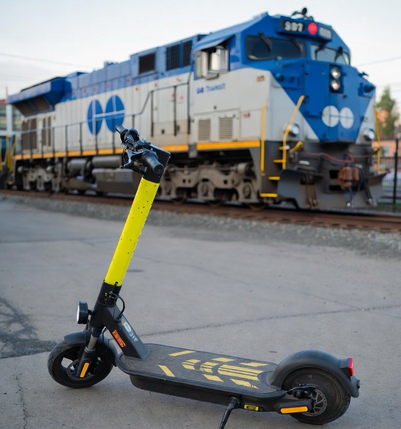 shalimar_street's tweet image. #DYK Metrolinx has more fat-cat VP’s on its payroll than the total number of GO stations +  GO train corridors + GO bus routes combined.
* with apologies to our feline friends